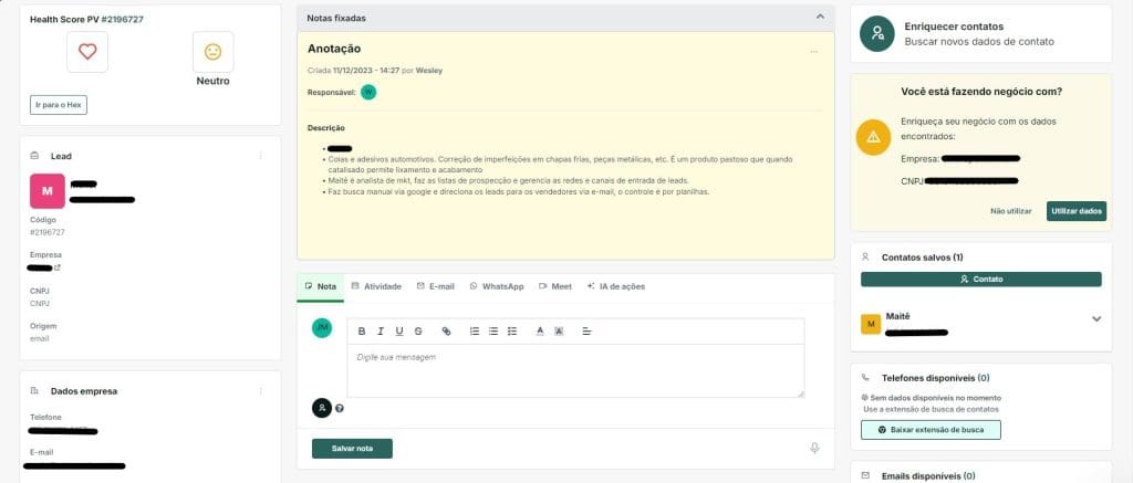 Acesse o registro histórico do contato-alvo e enriqueça seu script de vendas
